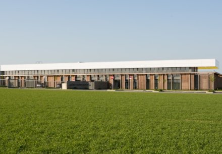 Centre dexcellence en biotechnologies de Pomacle 440x305