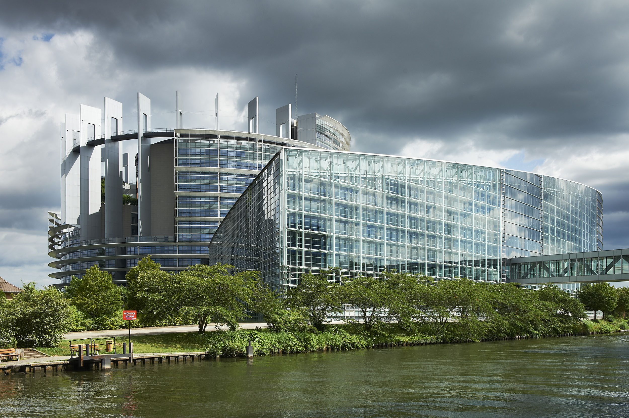 parlement europeen 710